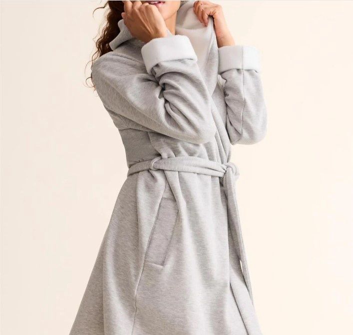 623 Cozy Robe