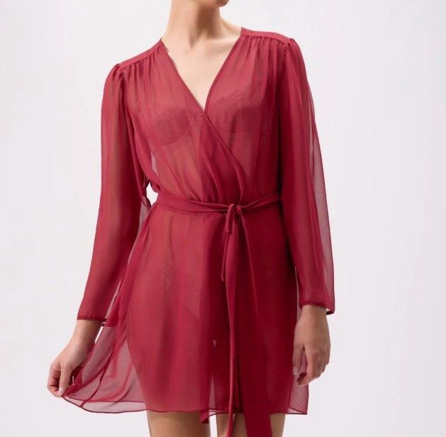 1030 Lovely Cover Up