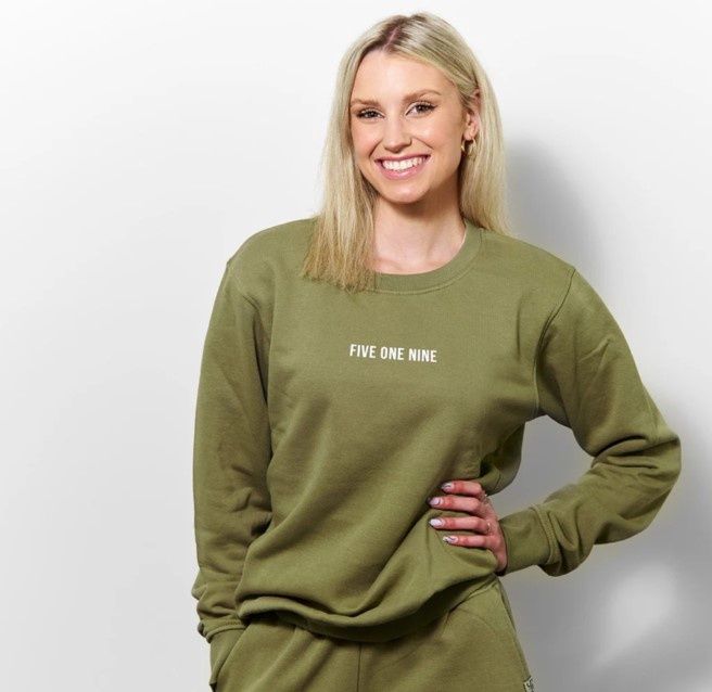 Down To Earth 519 Crewneck Sweater (Unisex), Colour: Olive, Size: M