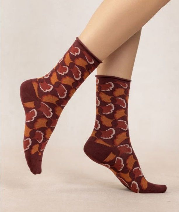 6497 Woman's Ginkgo Chianti Socks