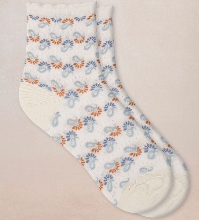 6603 Ecru cashmere all-over short socks