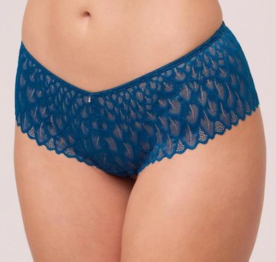 9305- Peacock Lacy Brazilian