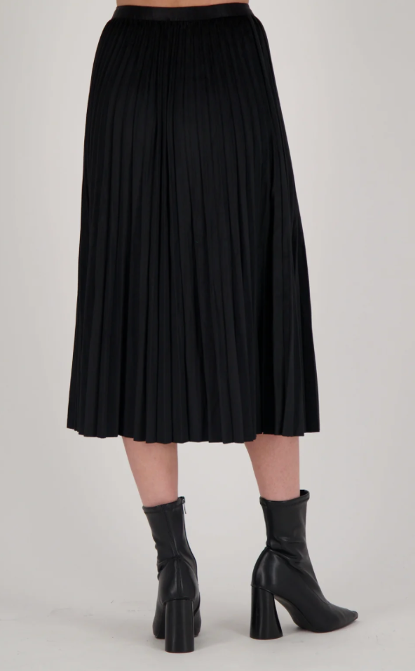 Velvet Pleated Skirt- Black