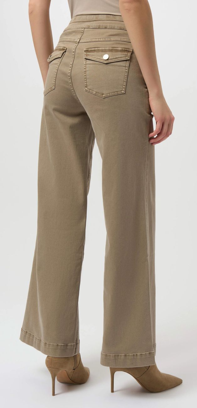 JR: Fawn Classic Wide Leg Pull-on Jean