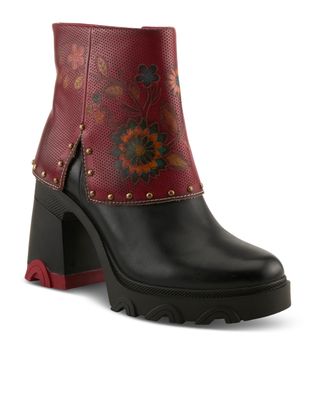 L'Artiste: Carizma Boots 