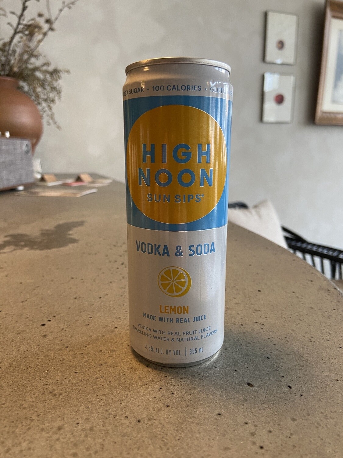 High Noon Lemon Vodka soda
