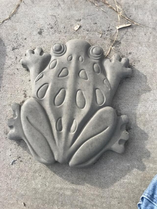 Concrete Frog Garden Ornament
