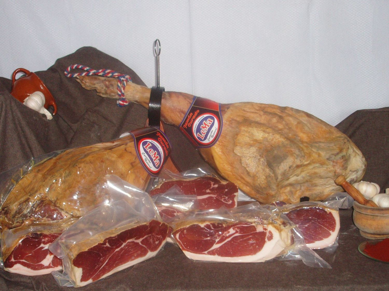 JAMÓN CURADO DESHUESADO ENTERO