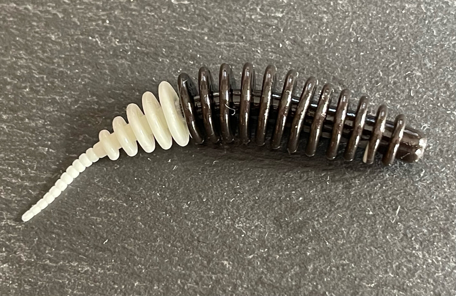 UL Troutworm 6,5cm (Schwarz Weiß)