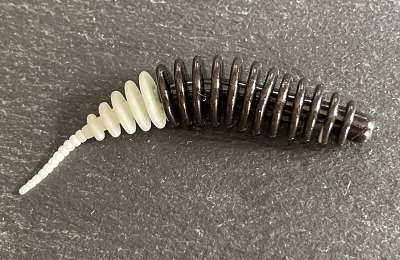 UL Troutworm 6,5cm (Schwarz Weiß)