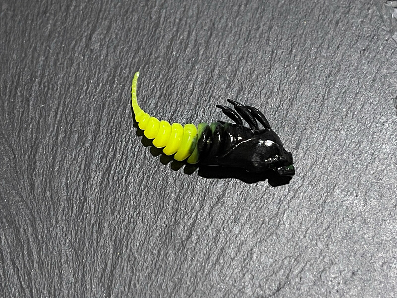 Skully 45mm Schwarz Fluo Gelb UV aktiv
