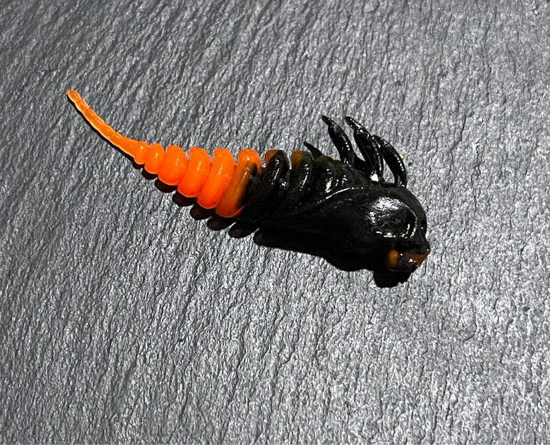 Skully 45mm Schwarz Orange UV aktiv