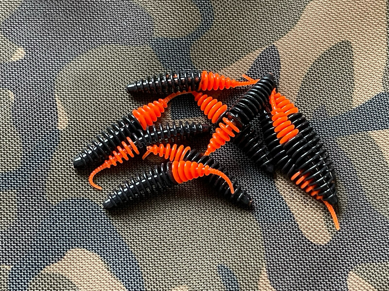 UL Troutworm 50mm Schwarz Orange