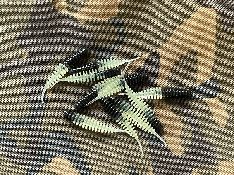 UL Troutworm 50mm Schwarz Transparent