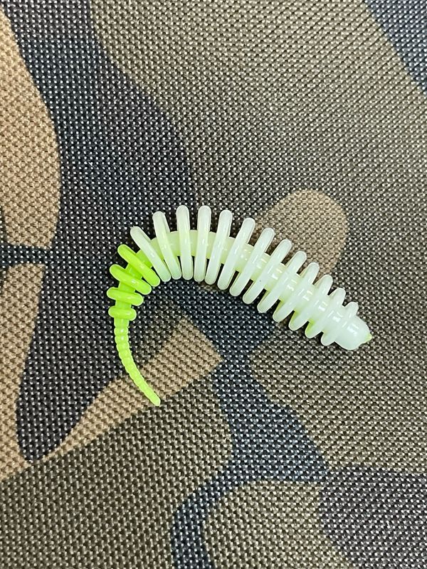 UL Troutworm 6,5cm Weiß Chartreuse