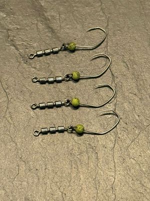 UL-Rotahook 4er Yarie Haken, 3,5mm Tungsten &amp; Dreierwirbel. Farbe: Olive-Schwarz