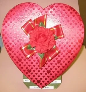 2 Lb Assorted Valentine Chocolates Hearts & Rose Box