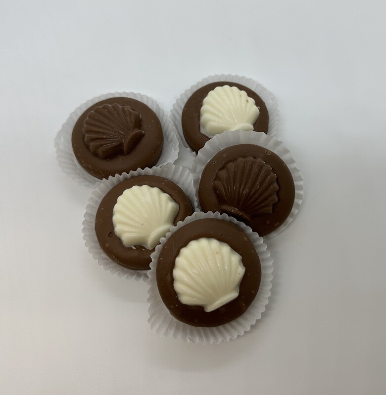 Chocolate Dipped Oreos 1 lb.
