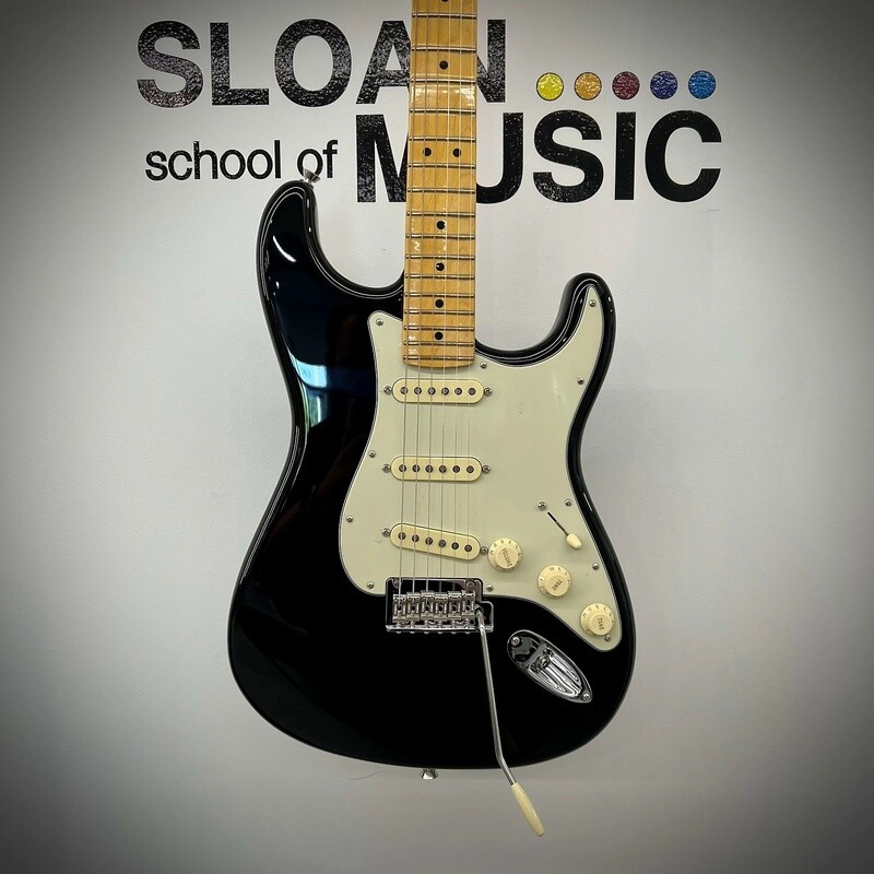 Fender American Professional II Stratocaster — Black w/ Maple FB