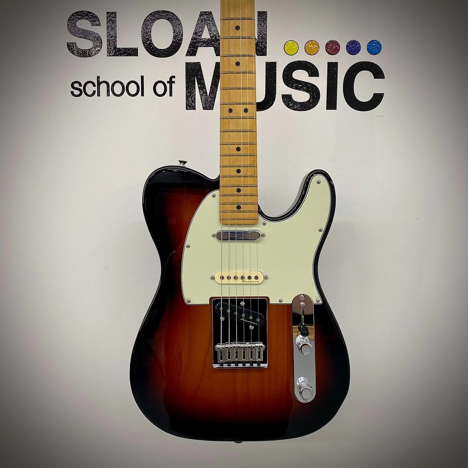 Fender Player Plus Nashville Telecaster — 3-color Sunburst