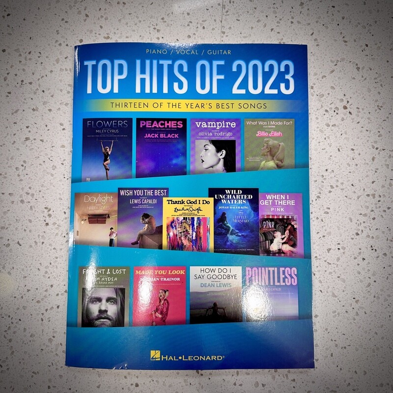 Hal Leonard Top Hits of 2023 - Piano/Vocal/Guitar