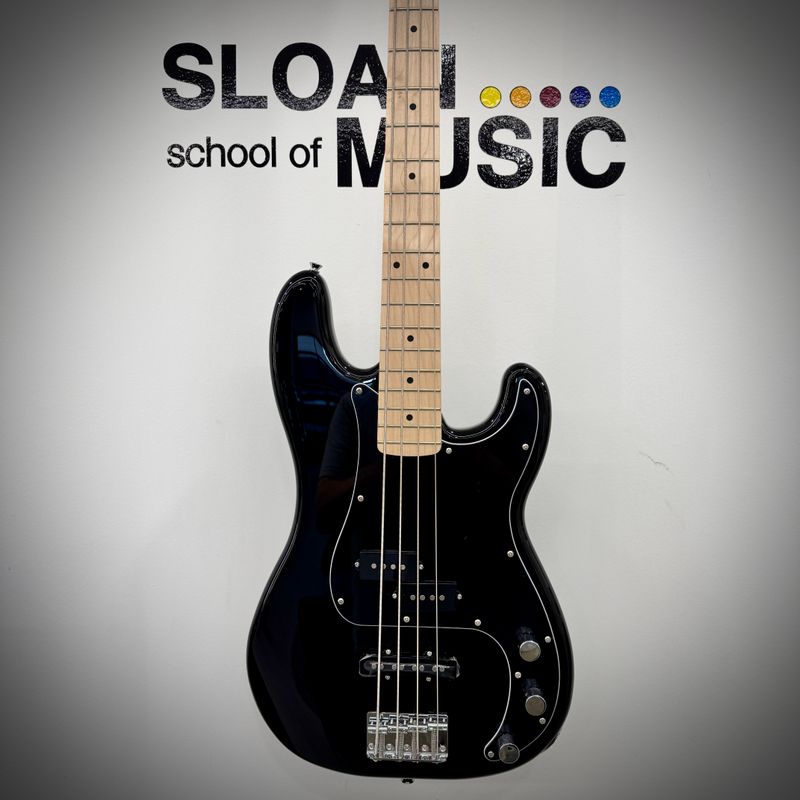 Squier Affinity Precision Bass - Black, Maple