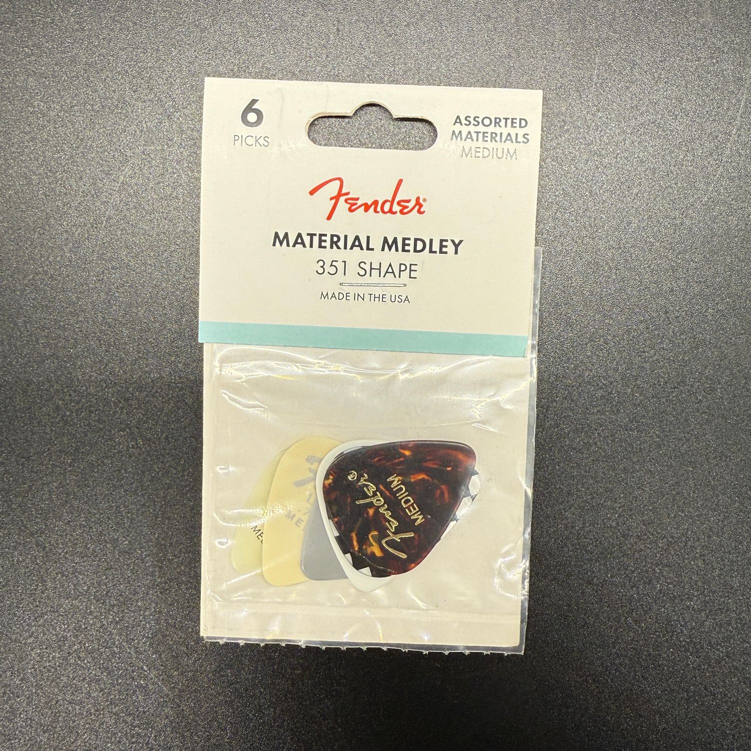 Fender 351 Shape, Material Medley, Medium, (6)