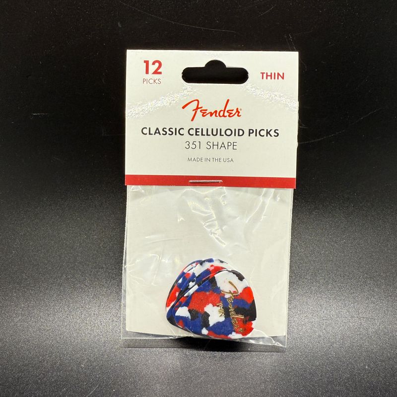 Fender Classic Celluloid, Confetti, 351 Shape, Thin, 12 pk