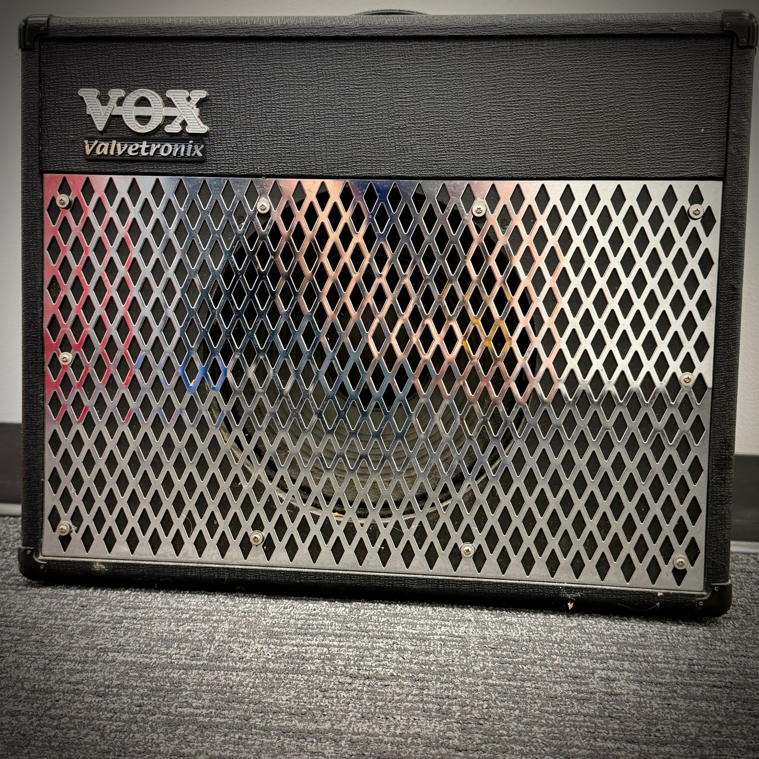 USED Vox Valvetronix AD50VT Guitar Amp