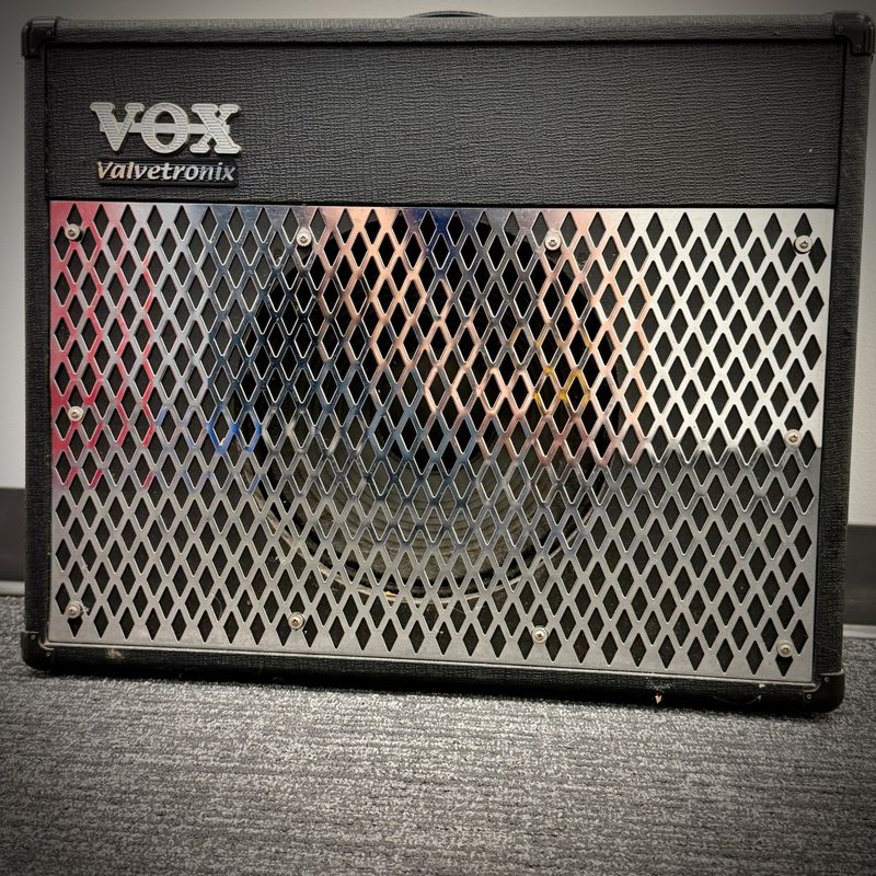 USED Vox Valvetronix AD50VT Guitar Amp