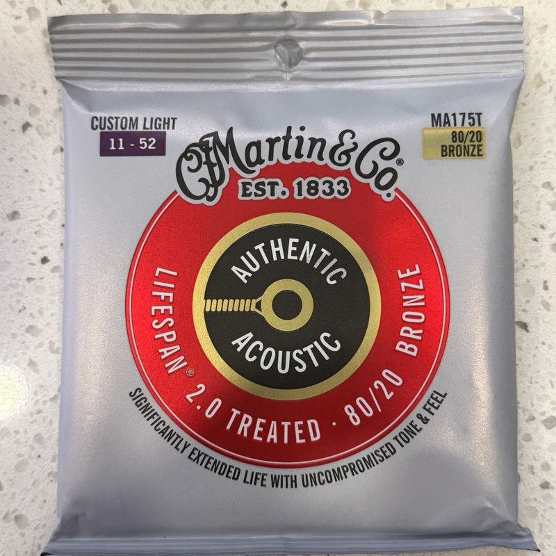 Martin Authentic Lifespan 2.0 Treated 80/20 Bronze 11-52