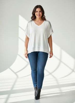 remera V oversize hombro lentejuelas