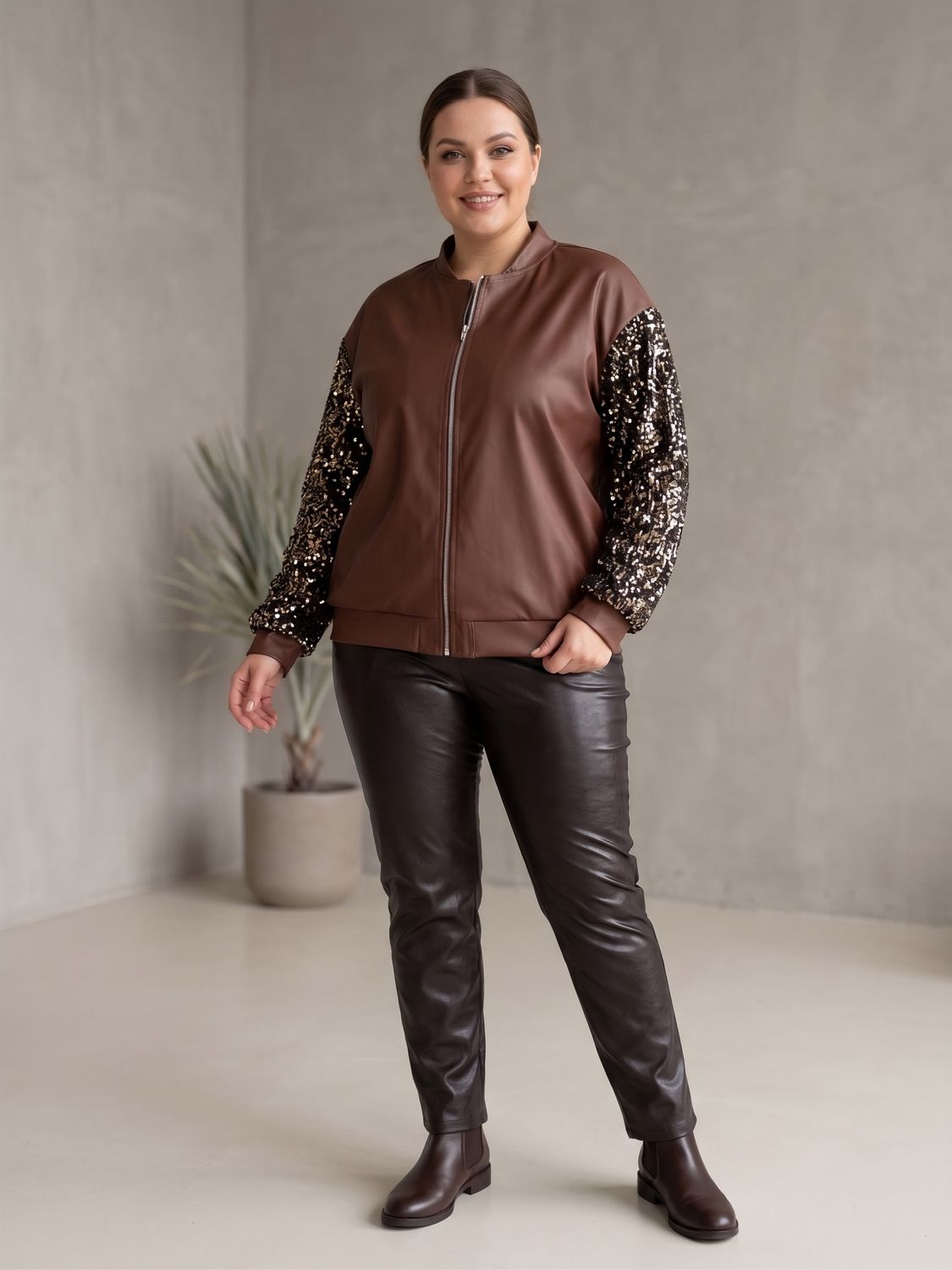 campera PU manga lentejuelas