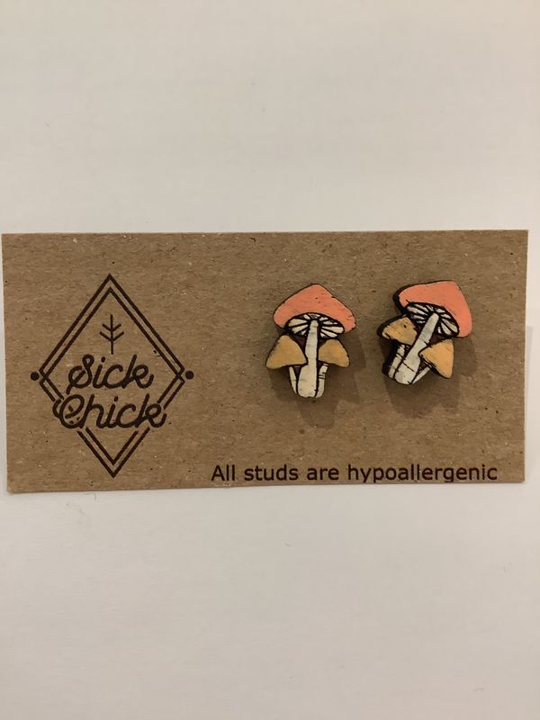 Wood Studs - Mushrooms