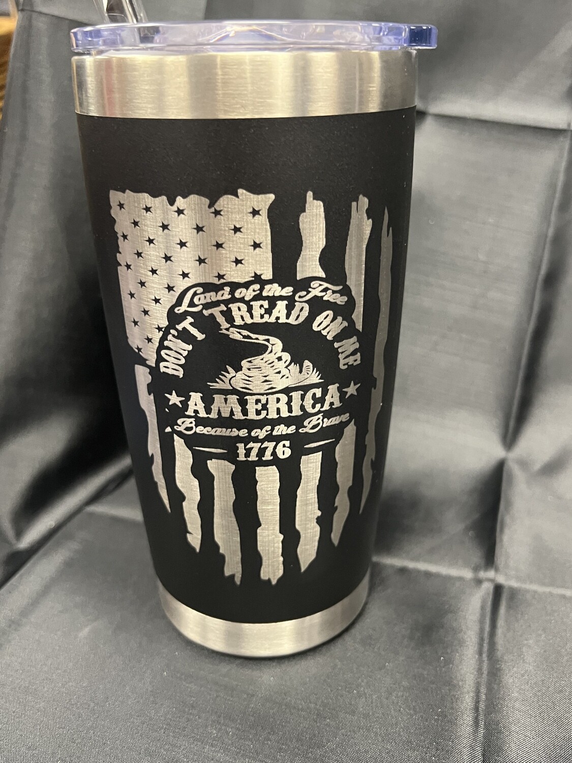 Don't Tread on me with a flag 20oz laser Hot/Cold tumbler insulated