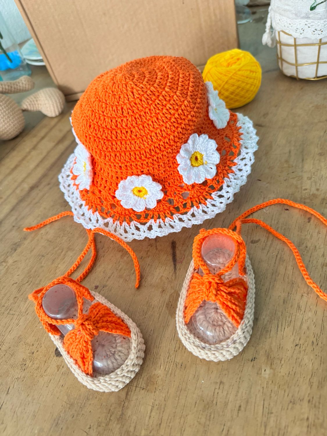 Set Baby Hat &amp; baby Sandals 