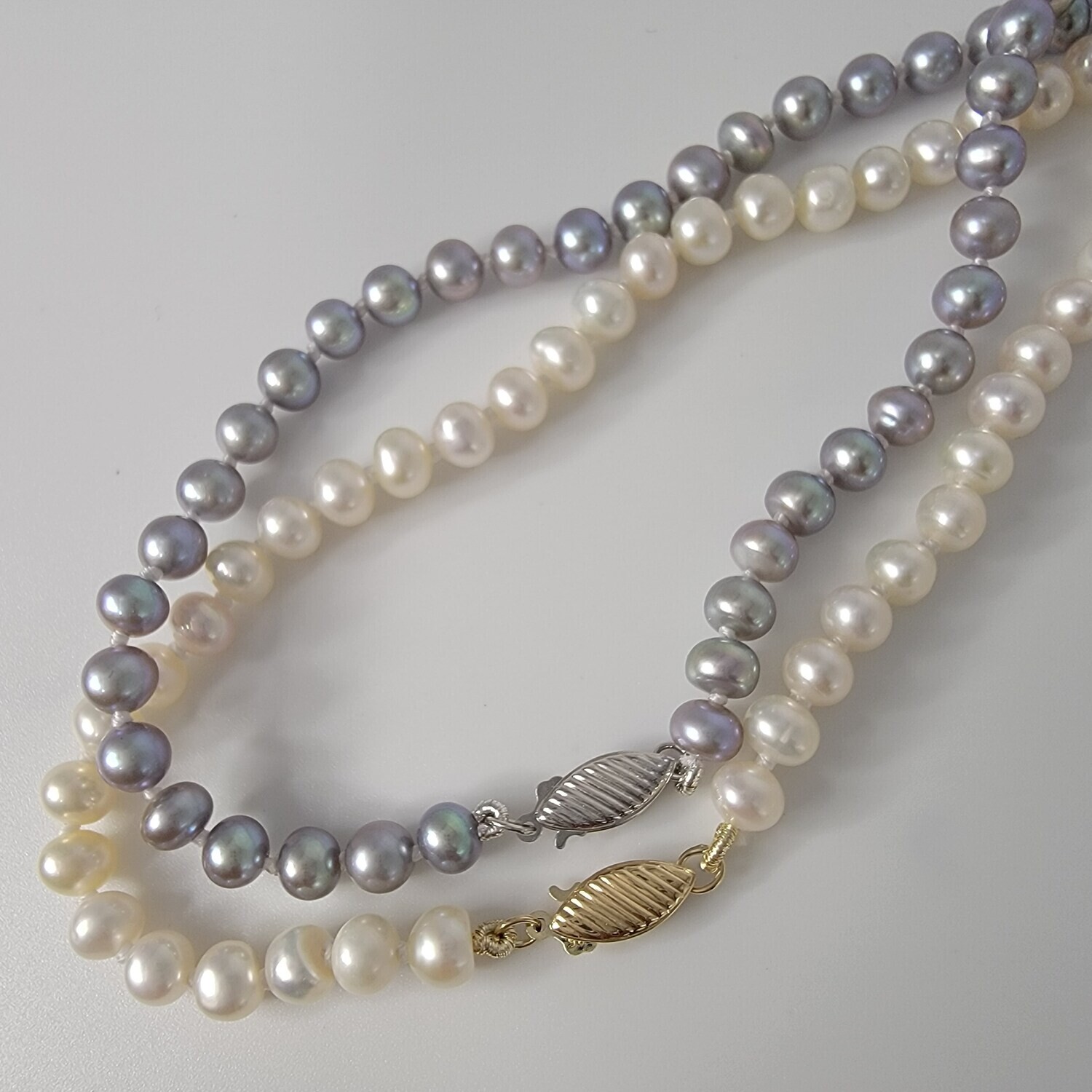 Phenom Pearl Necklace