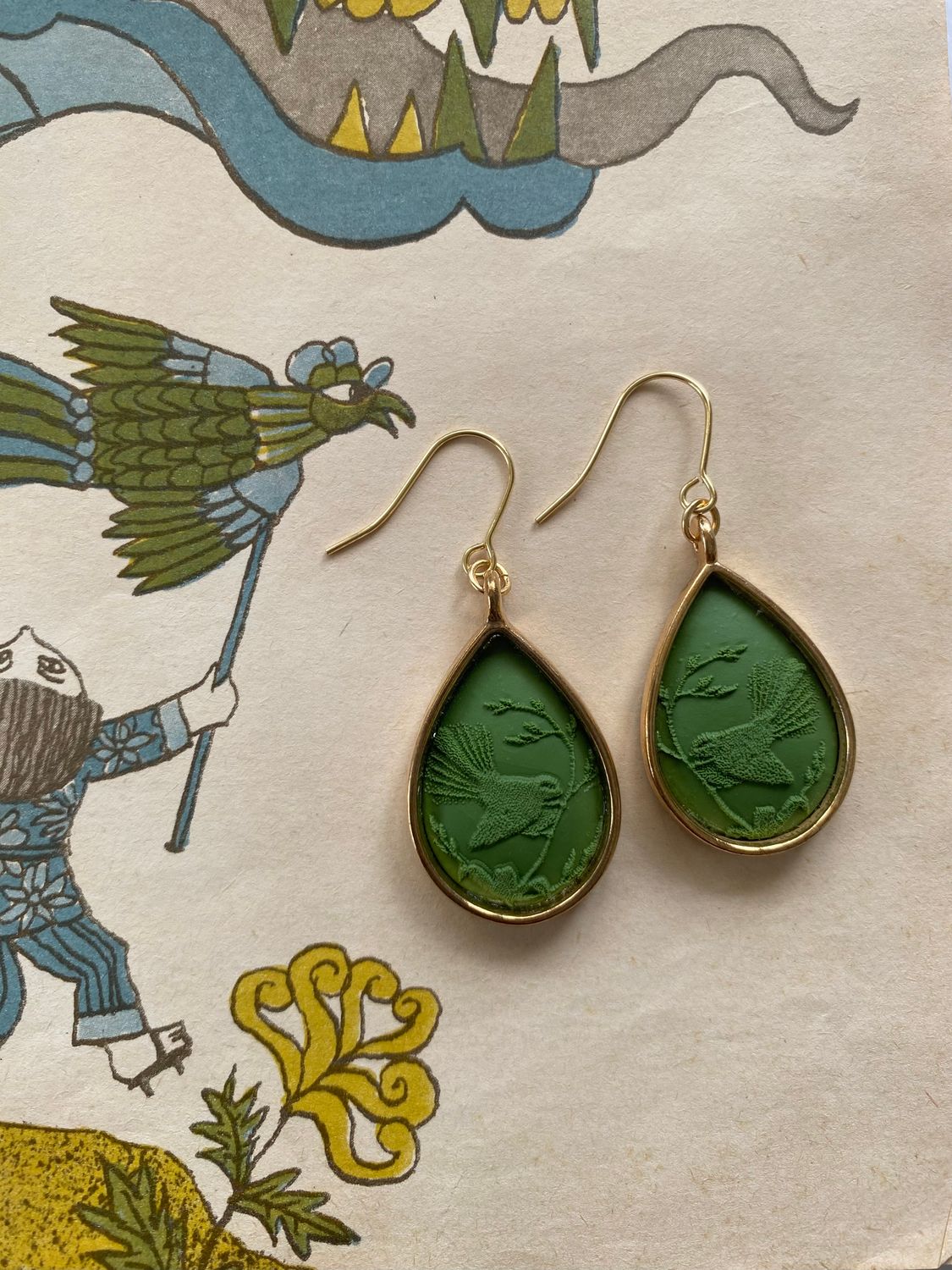 Piwakawaka Gold Toned Olive Large Drops