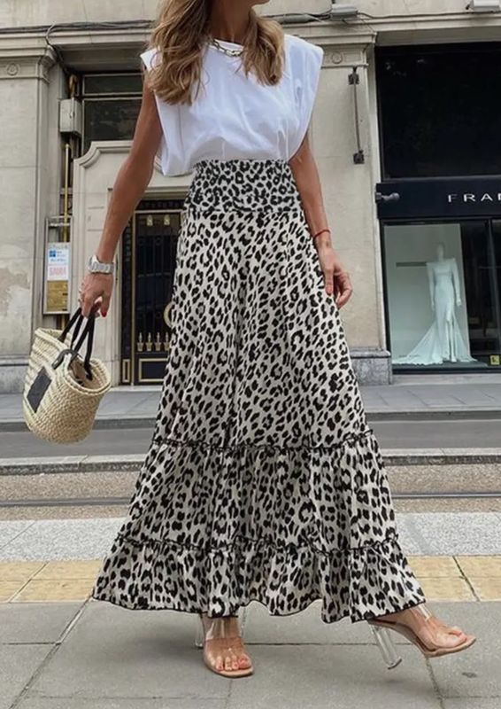 Leopard Print Large Hem Skirt