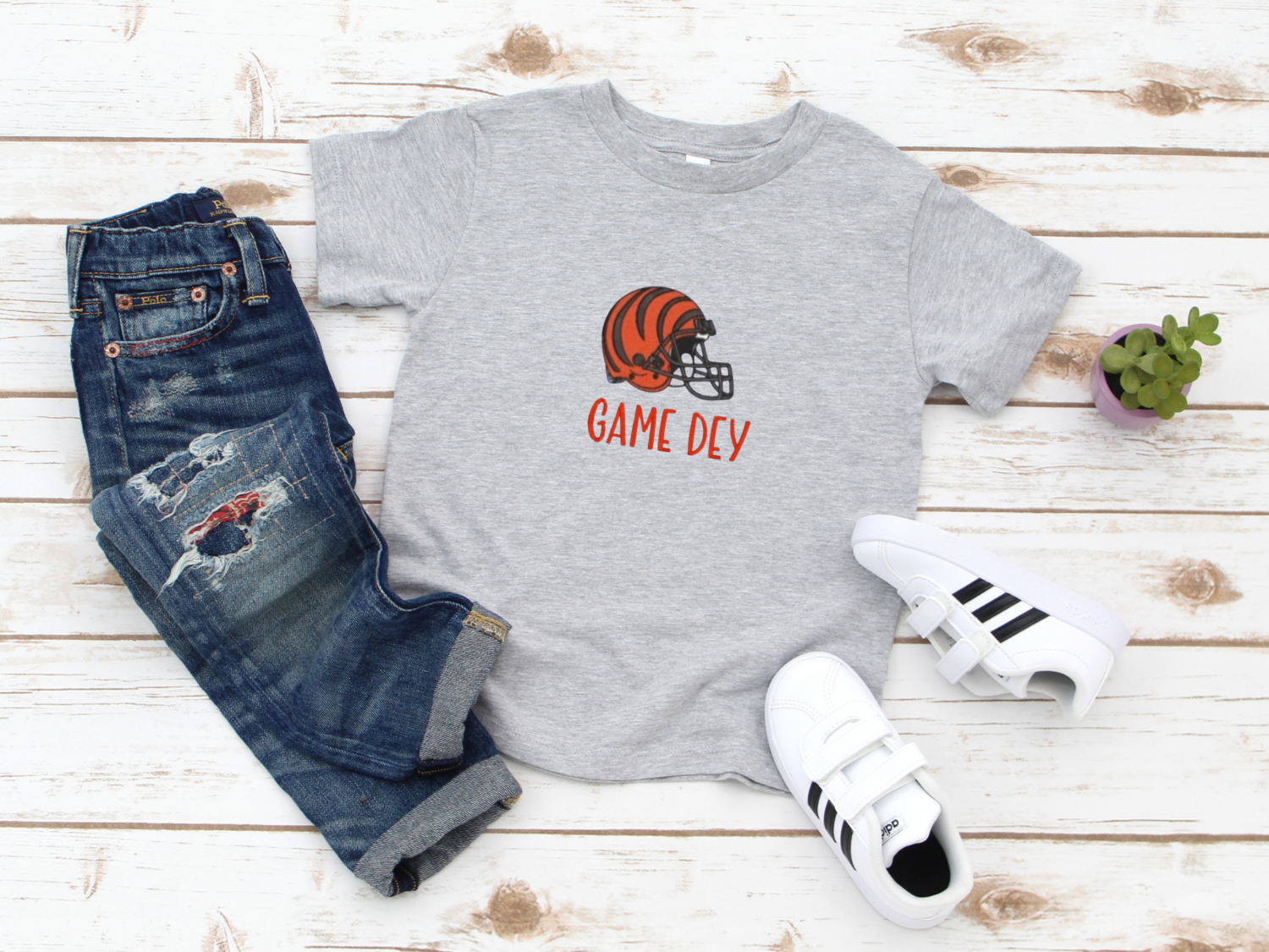 Cincinnati Embroidered Kids T-shirt, Infant/Toddler/Youth T-shirt