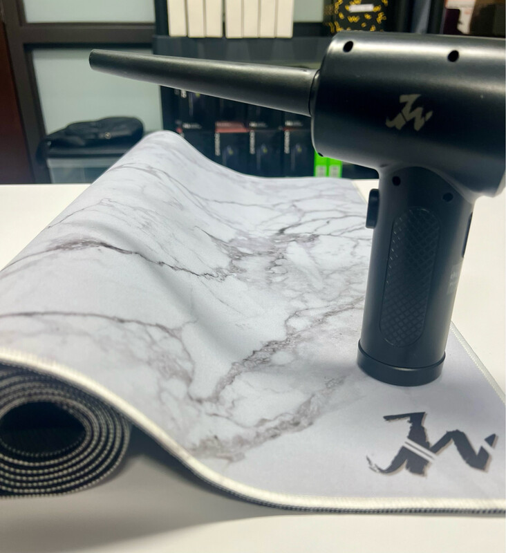 Air duster/XXL Mousepad