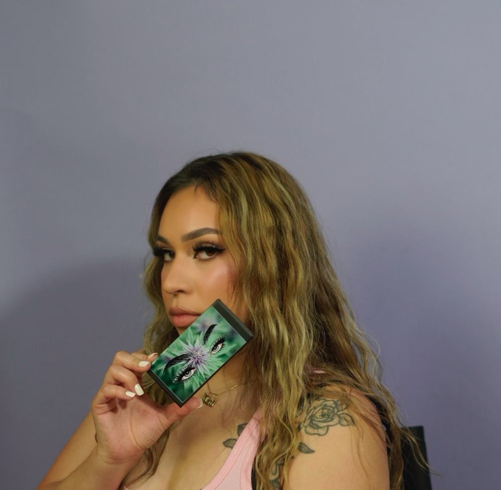 DivaSativa - Lash strip