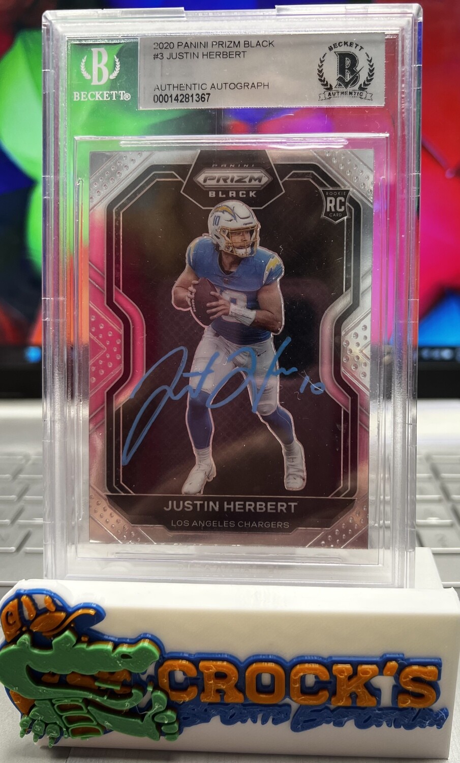 2020 Panini Prizm Black # 3 JUSTIN HERBERT Beckett Authentic Autograph