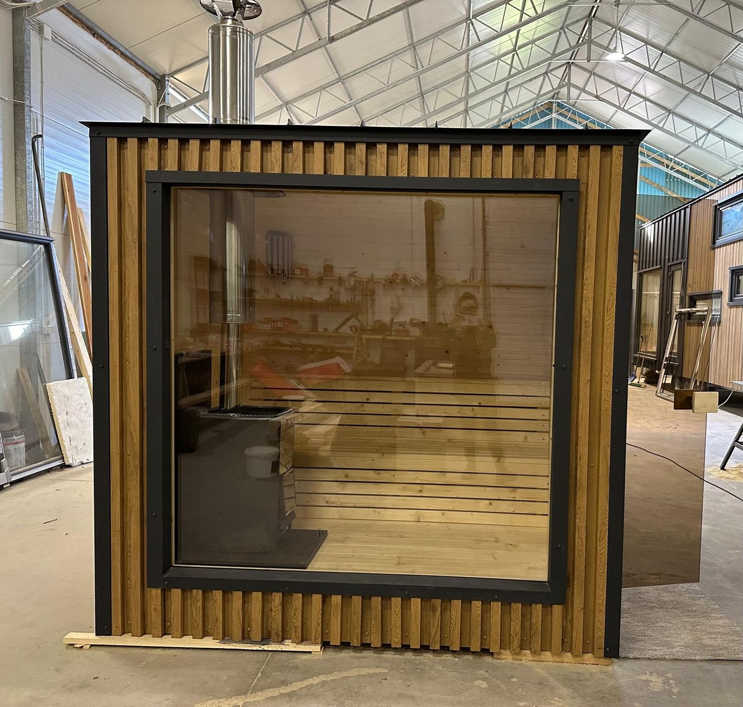 ALL IN. QUADRO 220*220*210