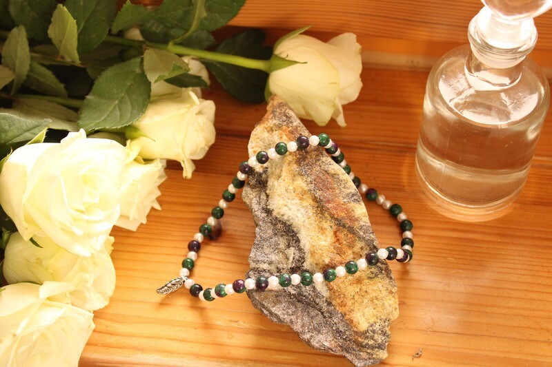 "Grüne Jade"-Edelstein Kette