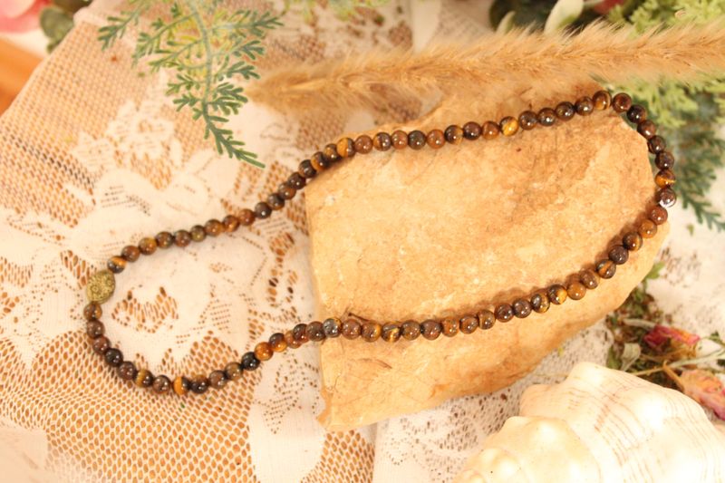 "Tigerauge"-Edelstein Kette