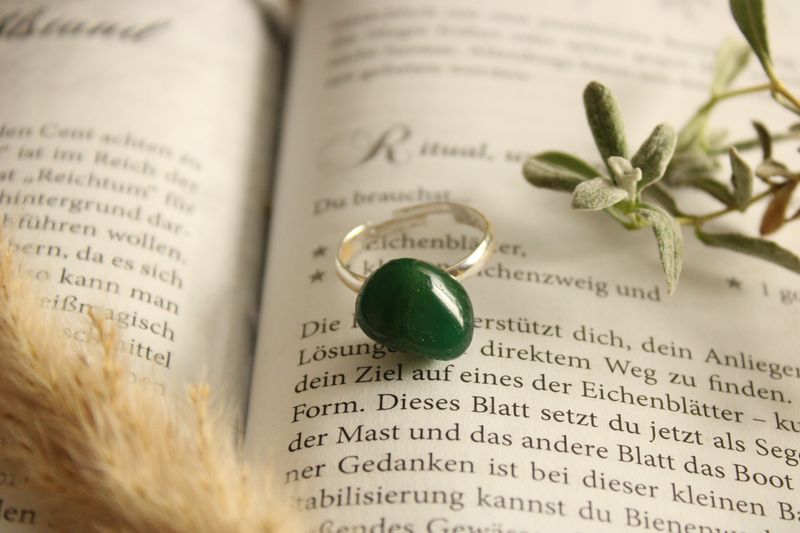 "Aventurin"-Edelsteinring