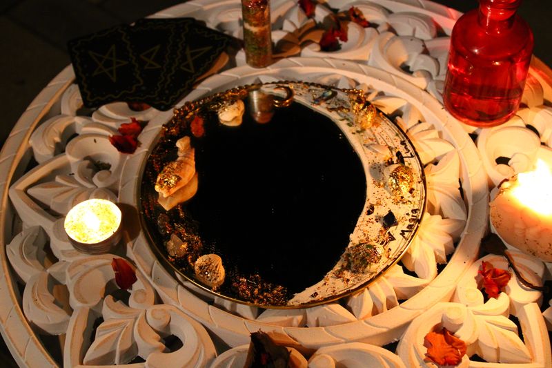 Magischer NEUMOND-Spiegel 🌙