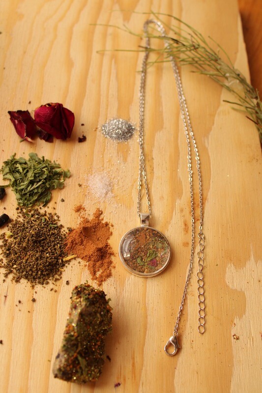 "Schutz"-Kräuterkette