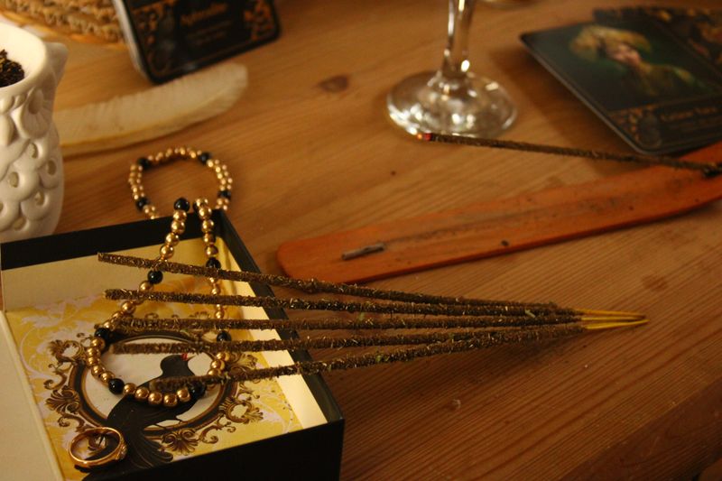 "Schutz"-Ritualstäbchen